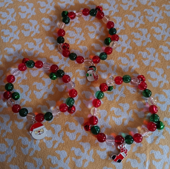Bracelets Christmas Holiday Santa, Snowman, Stocking Beads Stretchy Fun Colorful - Picture 3 of 5
